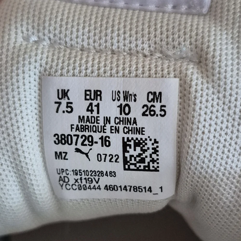 Puma Women's Size 10 Voyage R78 Blue White Pink Sneakers GUC - Picture 9 of 10